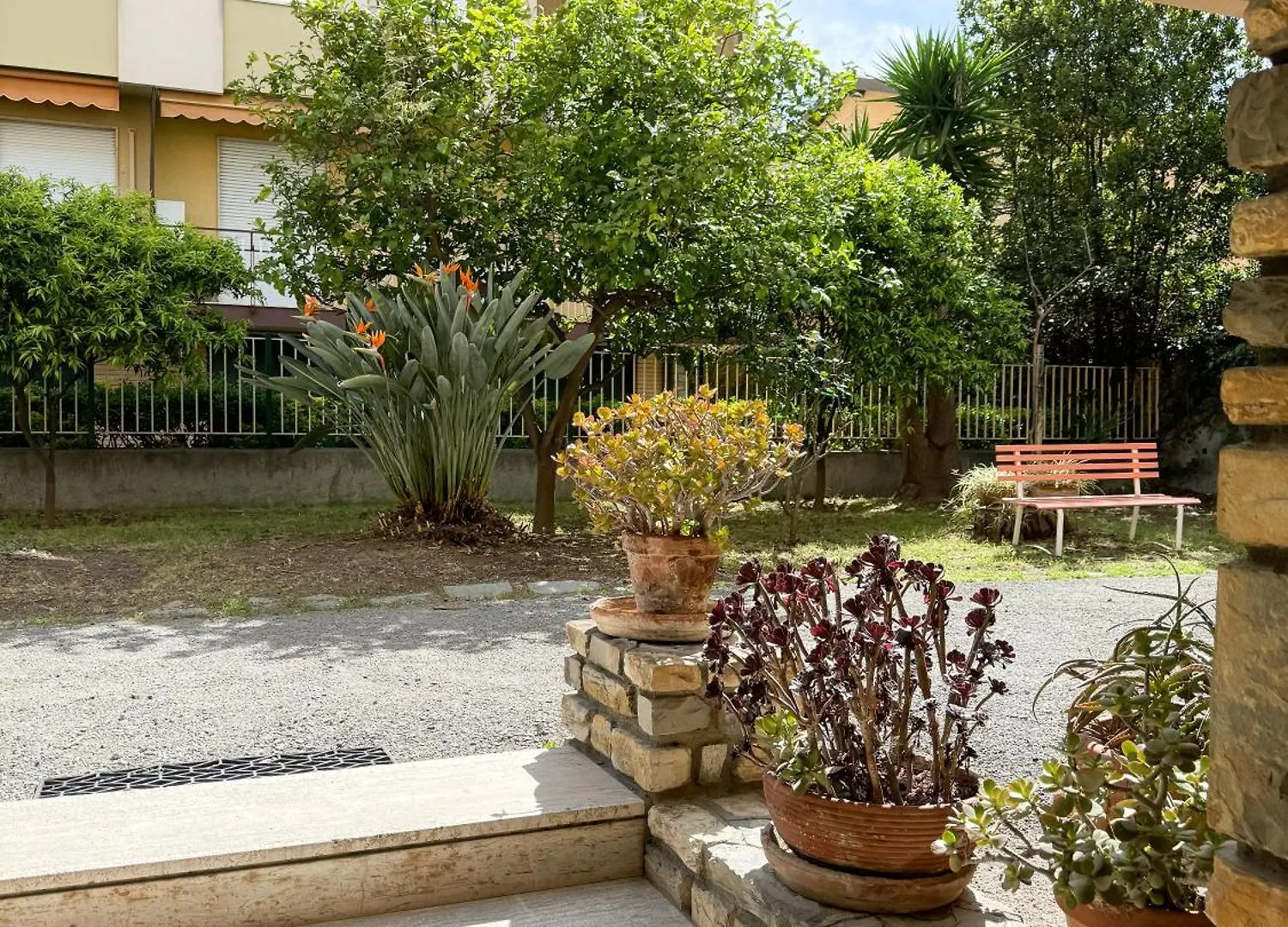 Hotel Casa Febo, In Centro Con Parcheggio Privato A 200 Mt Dal Mare Bordighera Gasthof